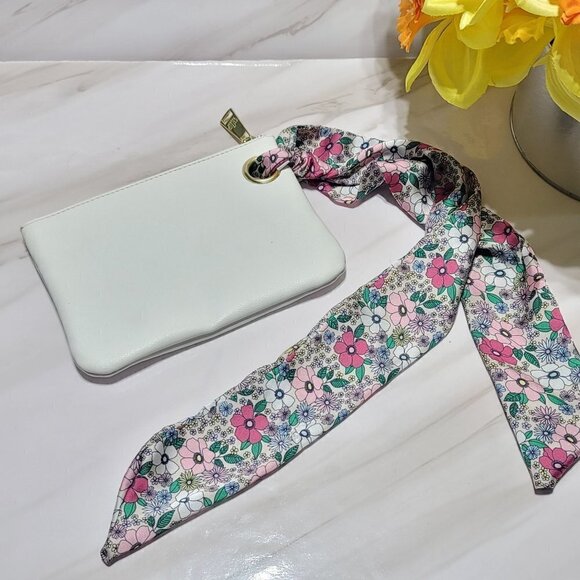 JUICY COUTURE WOMEN  WRISTLET - Picture 5 of 6